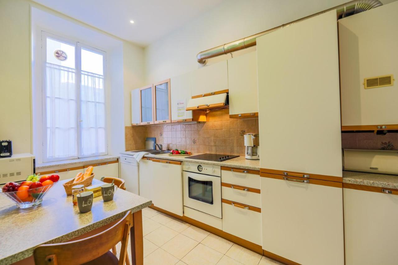 Via Italia Ap1054 - By Riviera Holiday Homes Ница Екстериор снимка