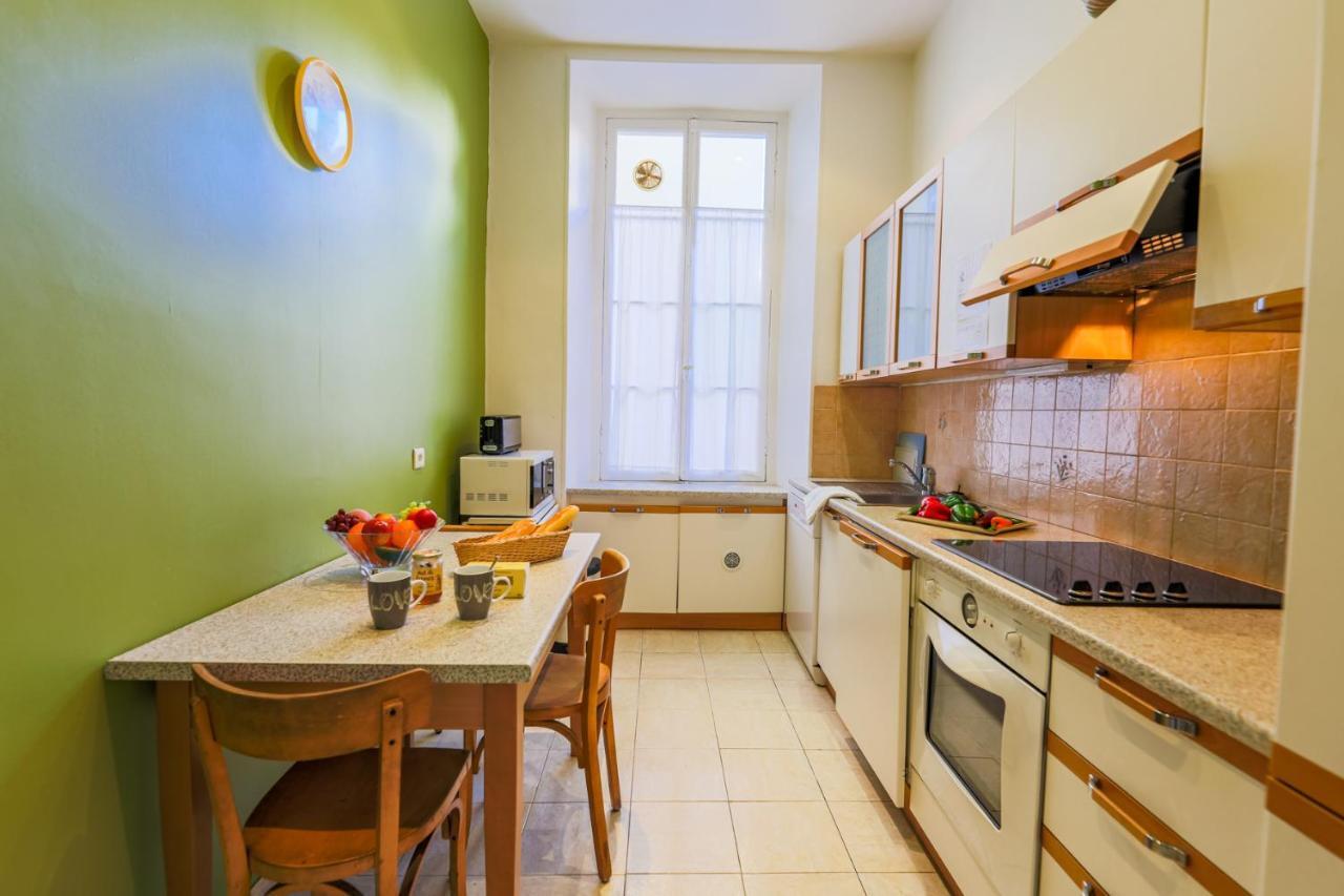Via Italia Ap1054 - By Riviera Holiday Homes Ница Екстериор снимка