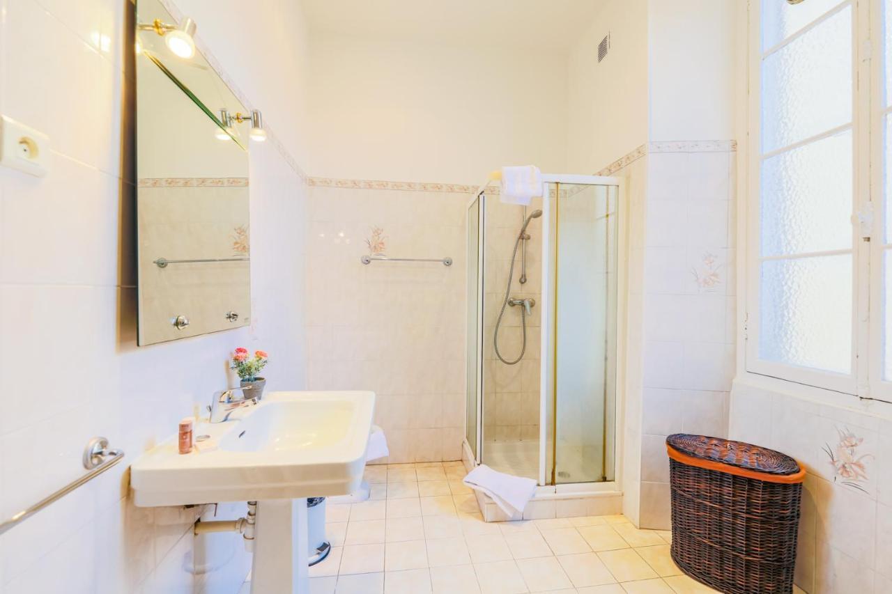 Via Italia Ap1054 - By Riviera Holiday Homes Ница Екстериор снимка