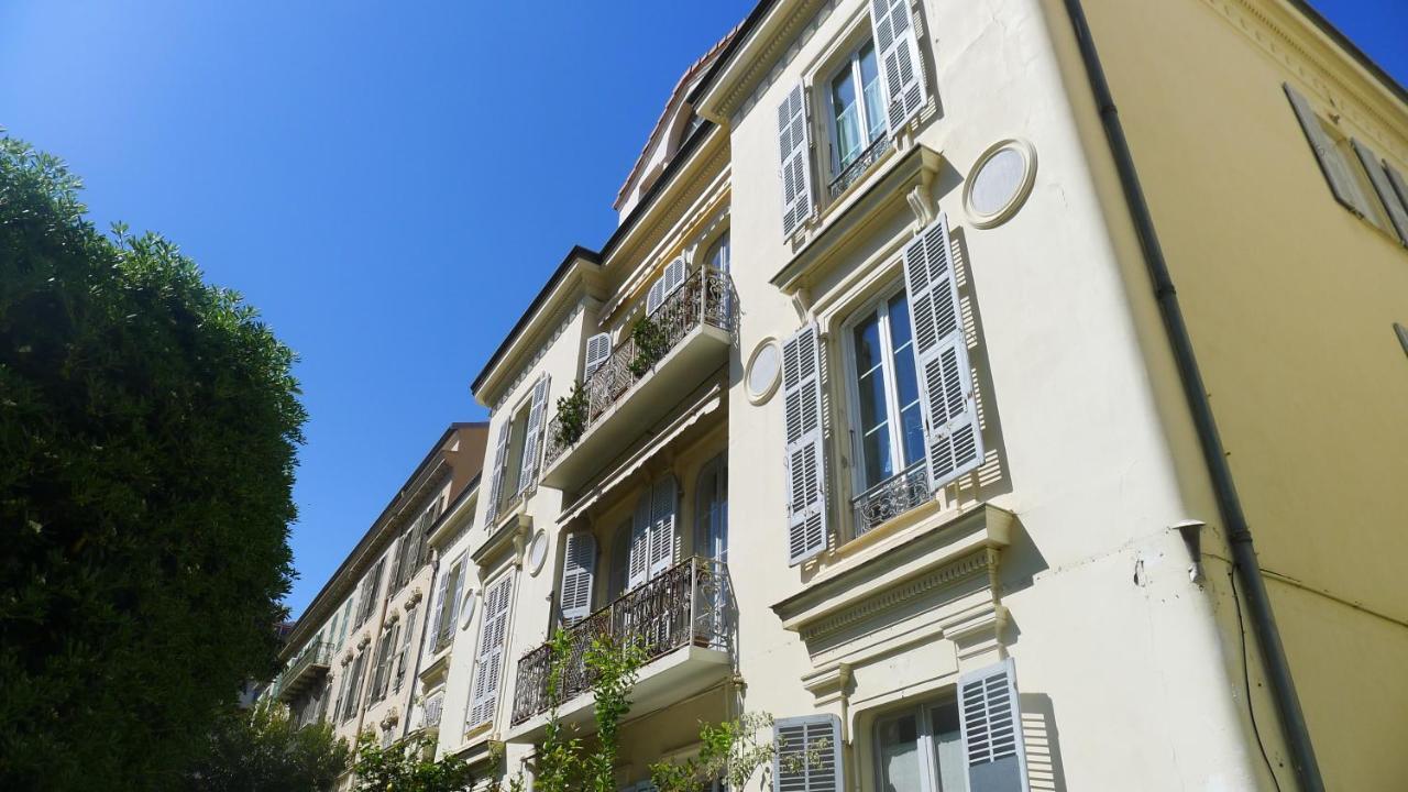 Via Italia Ap1054 - By Riviera Holiday Homes Ница Екстериор снимка